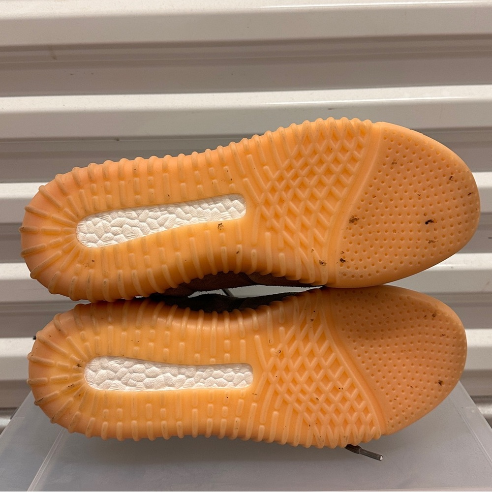 2016 YEEZY BOOST 750 “GREY GUM” - Picture 5 of 6